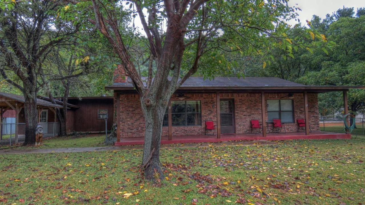Riverstone Cabins Hotel Leakey Luaran gambar