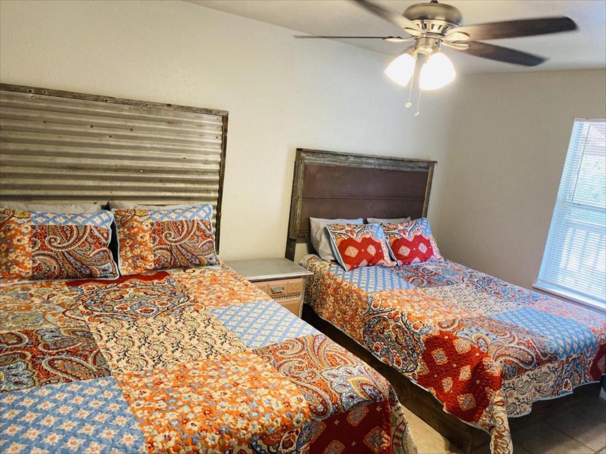 Riverstone Cabins Hotel Leakey Luaran gambar